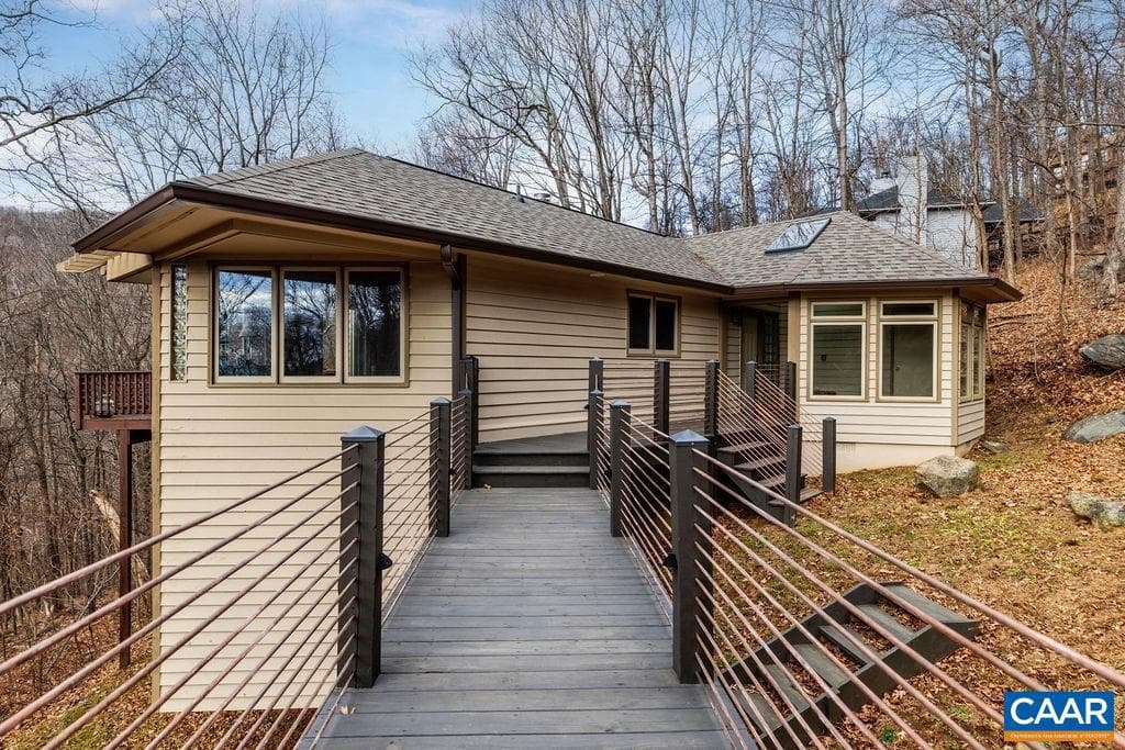 2224 Laurel Springs Dr photo 3