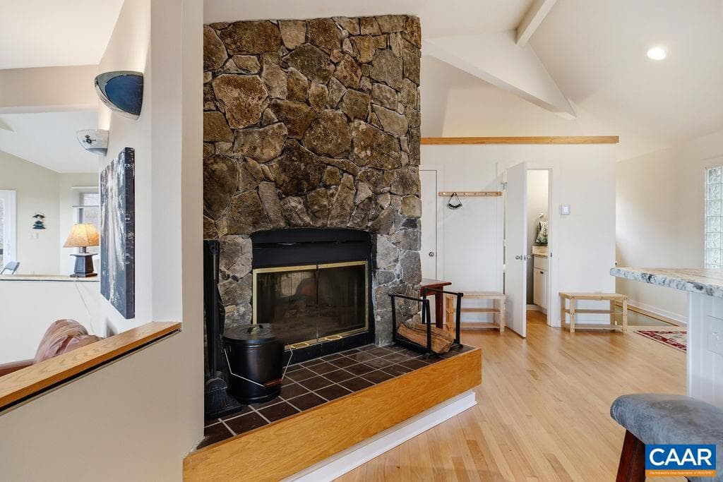 2224 Laurel Springs Dr photo 9