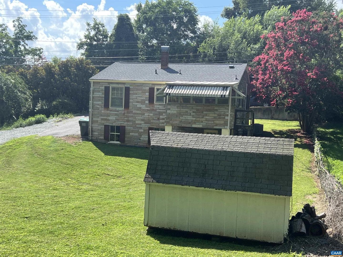 1320 Avon St photo 34