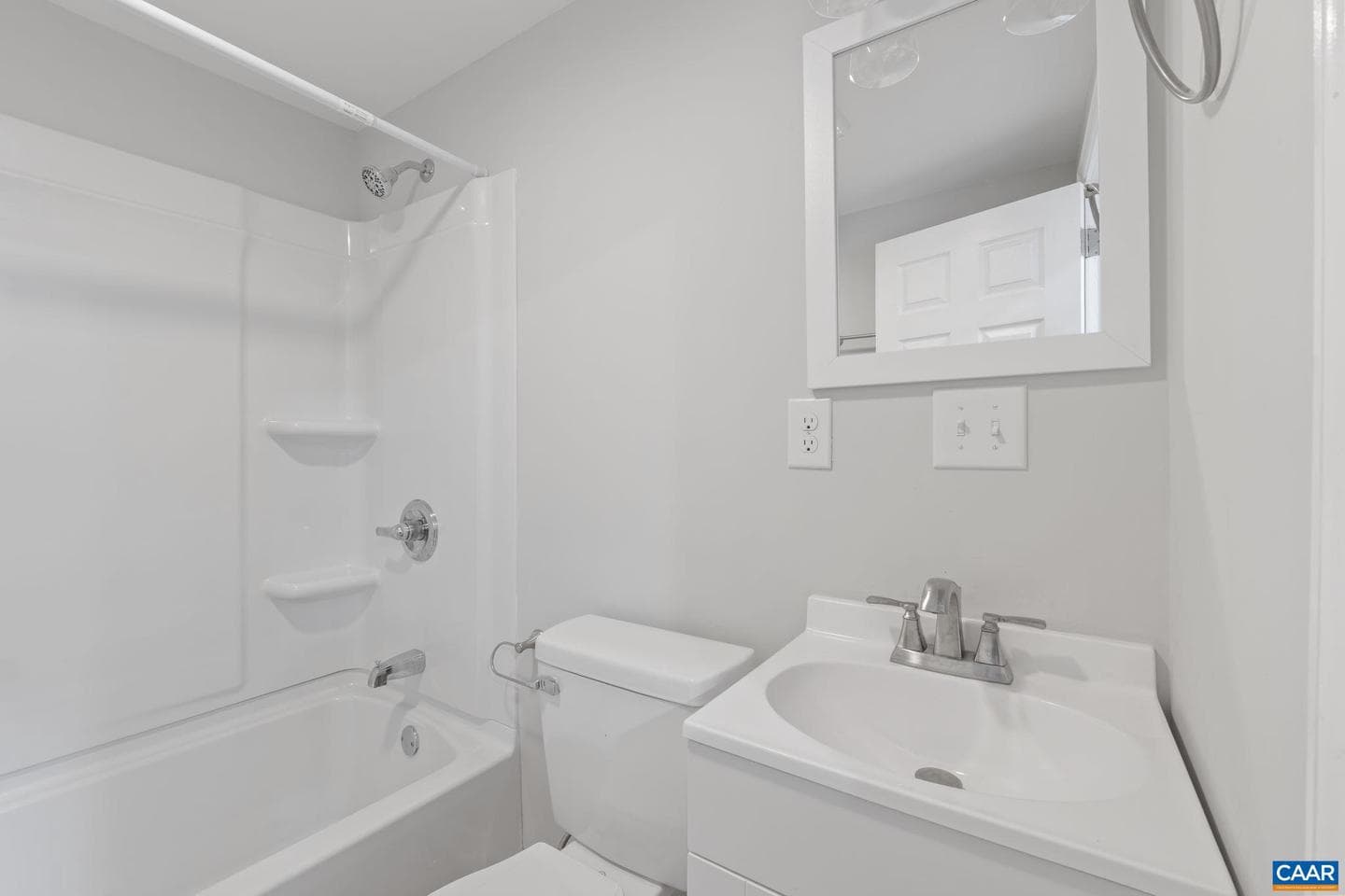 4292 West River Rd photo 13