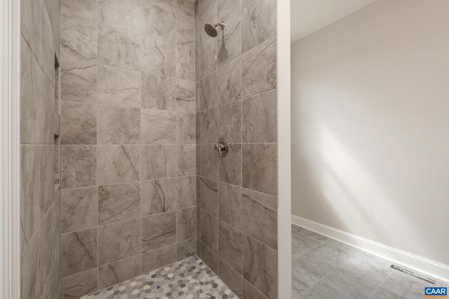 1004 High Point Ct photo 15