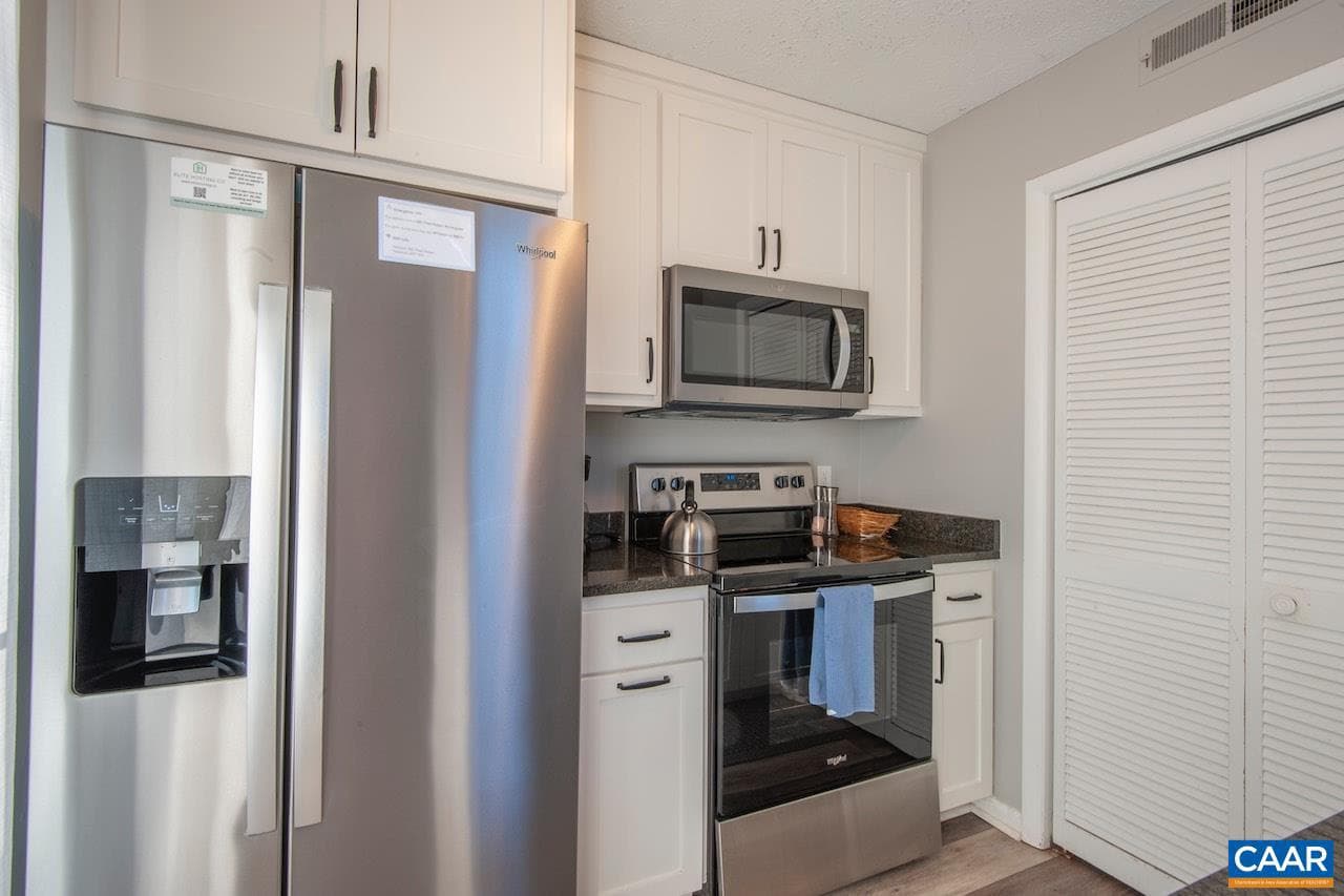 485 Three Ridges Condos photo 20