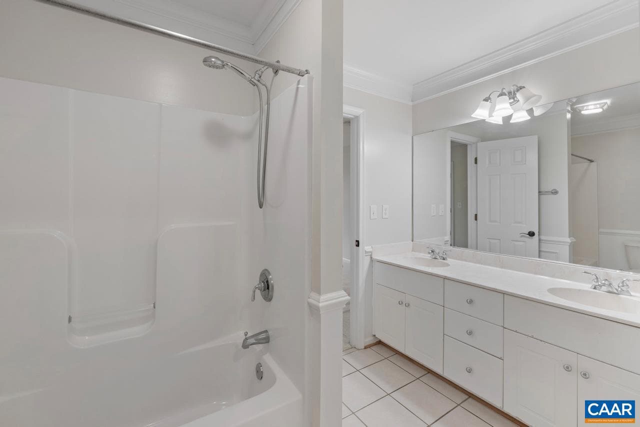 3262 Turnberry Cir photo 36