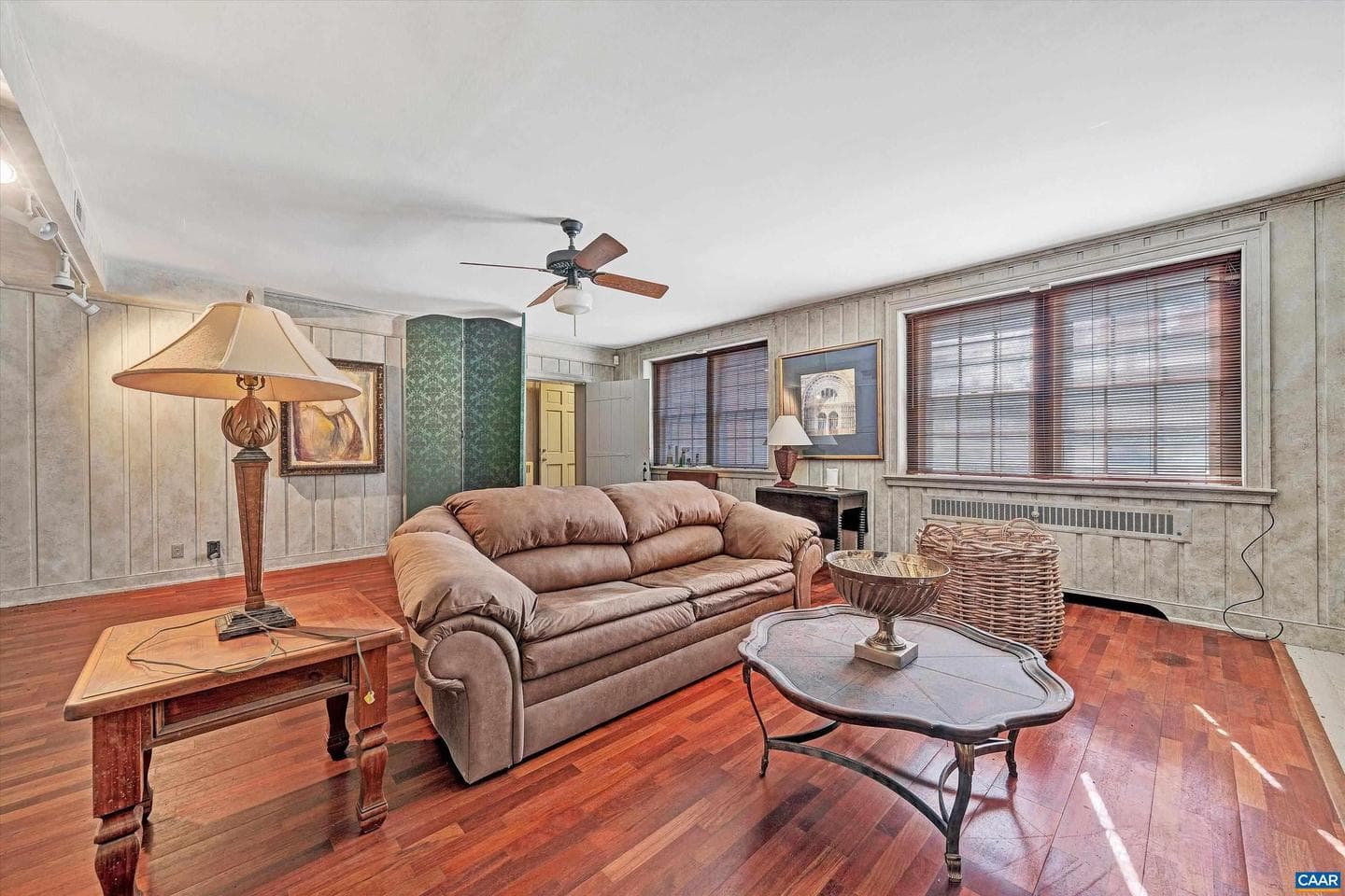 934 Commander Dr photo 58