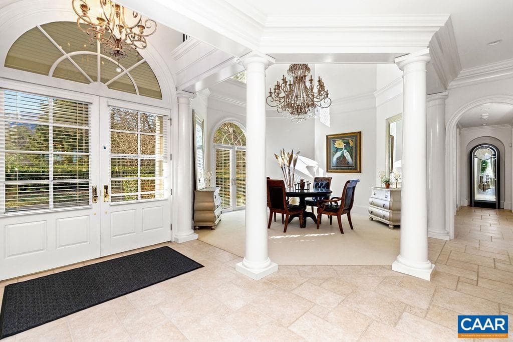 1310 Monocan Dr photo 3