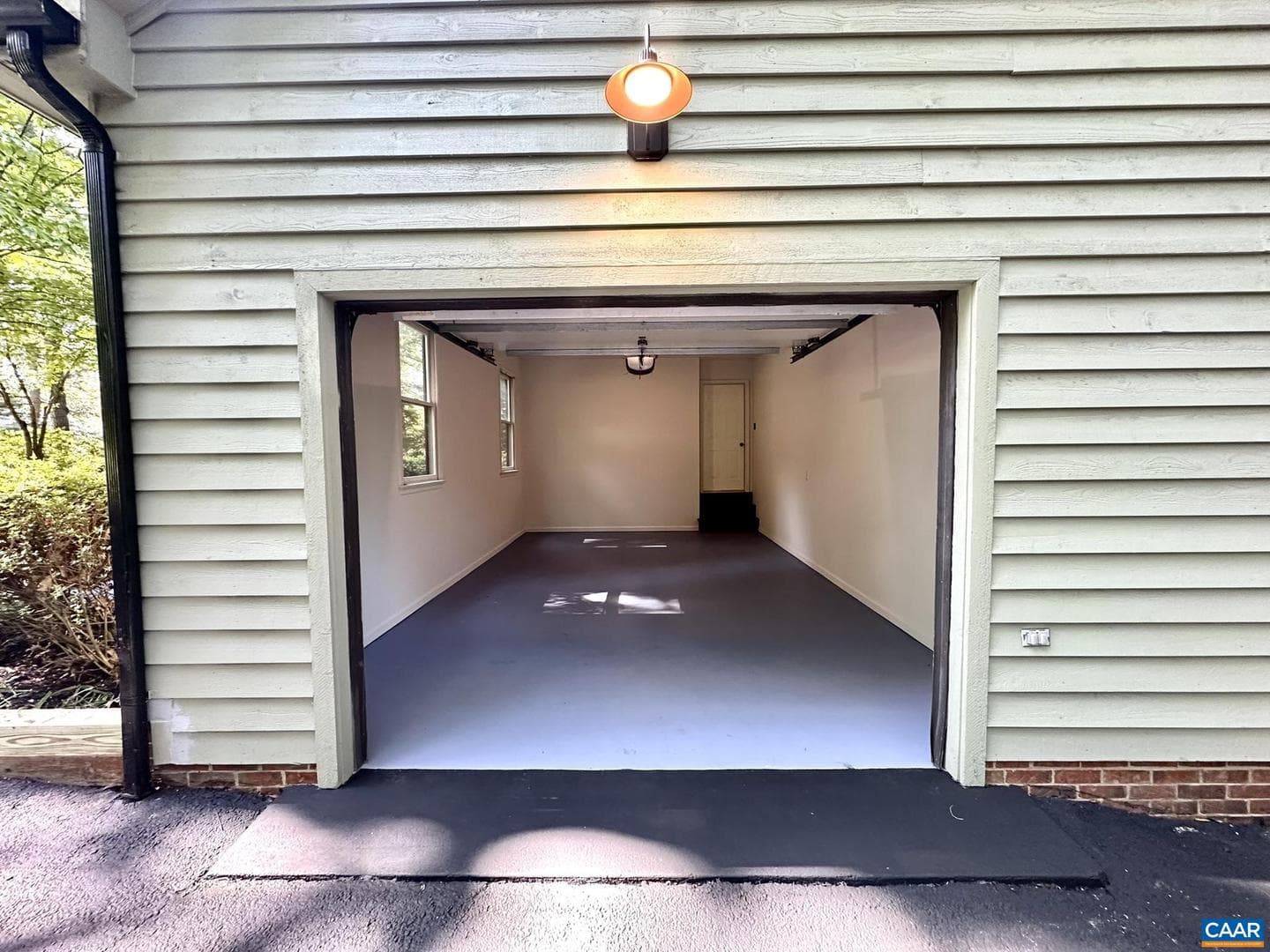 439 Deer Dr photo 6