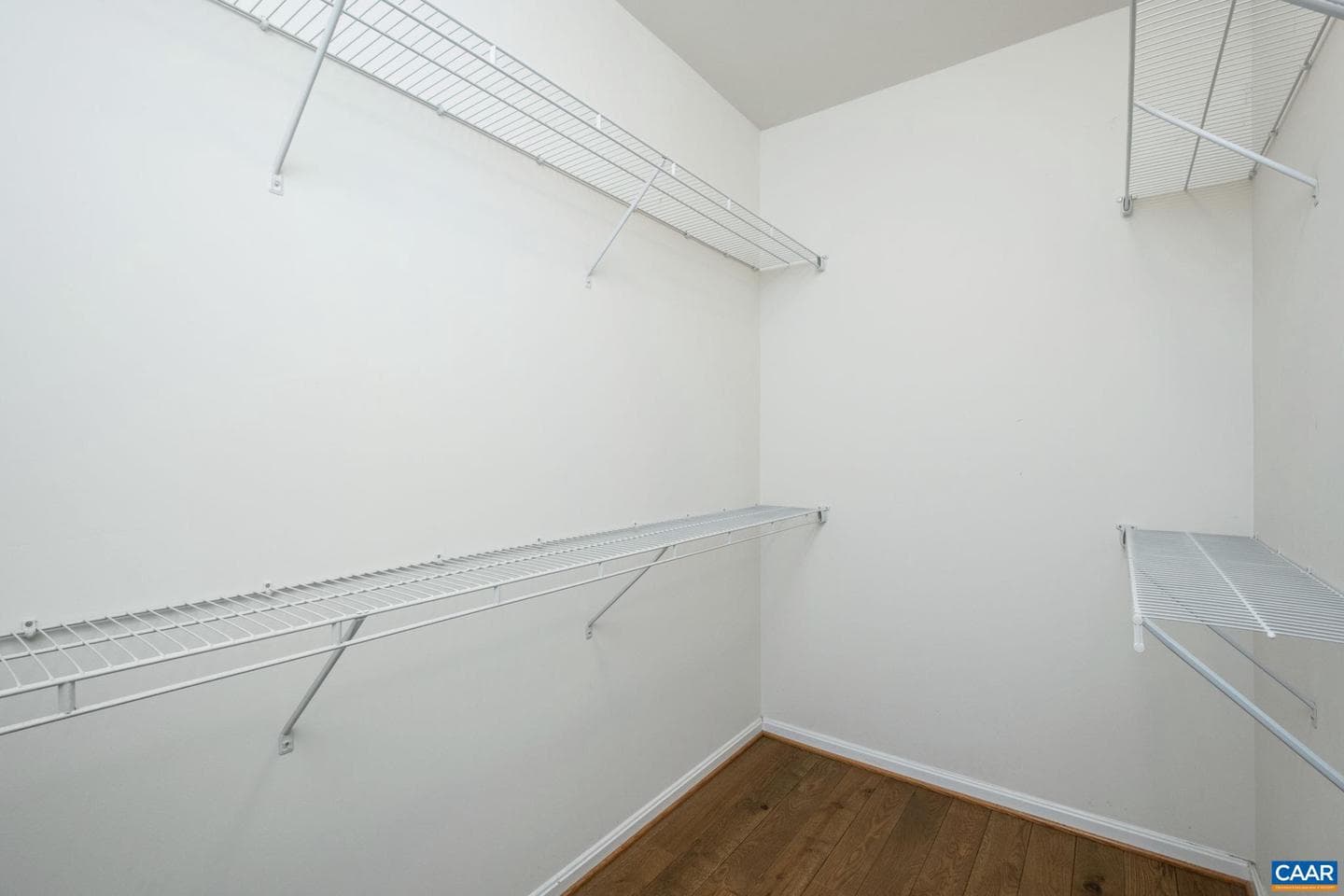 577 Four Seasons Dr photo 19