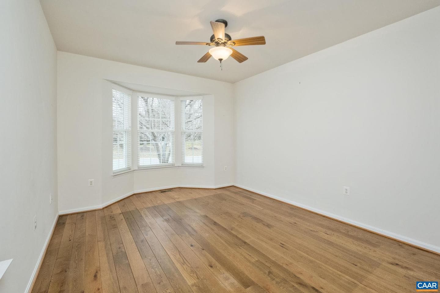 577 Four Seasons Dr photo 21