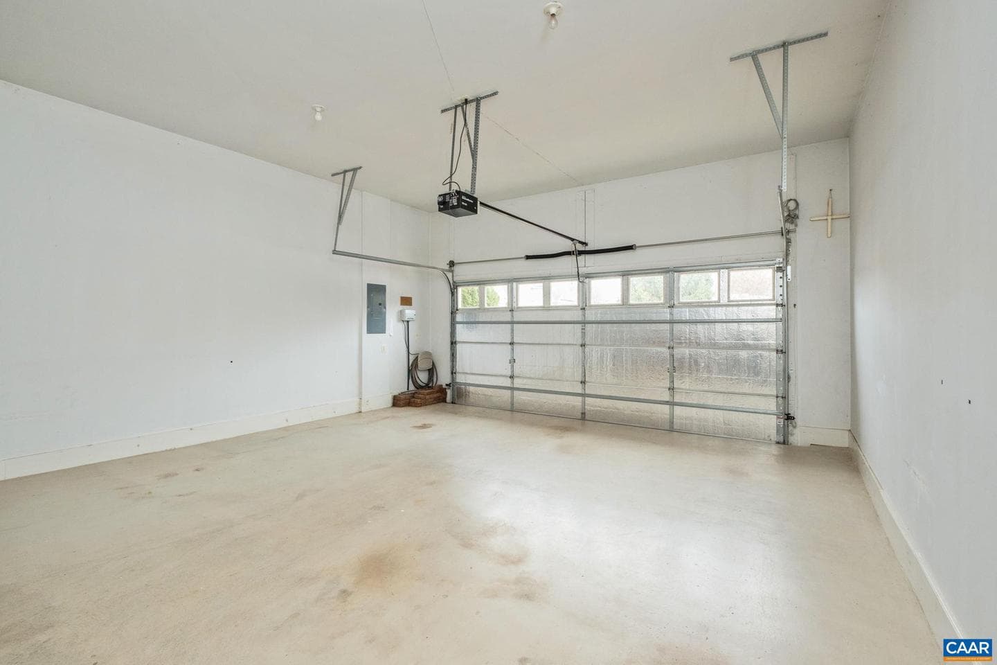 577 Four Seasons Dr photo 25