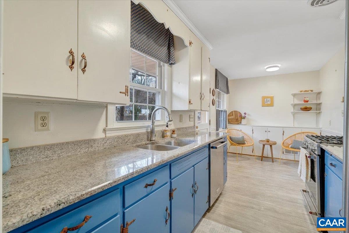 3558 SW Hartland Rd photo 23