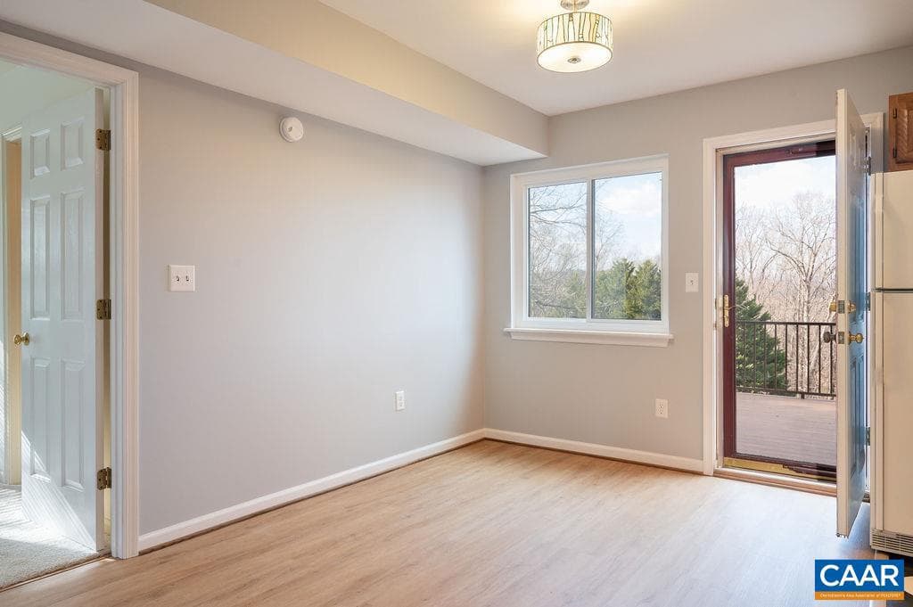 1688 Royal Oak Ct photo 14