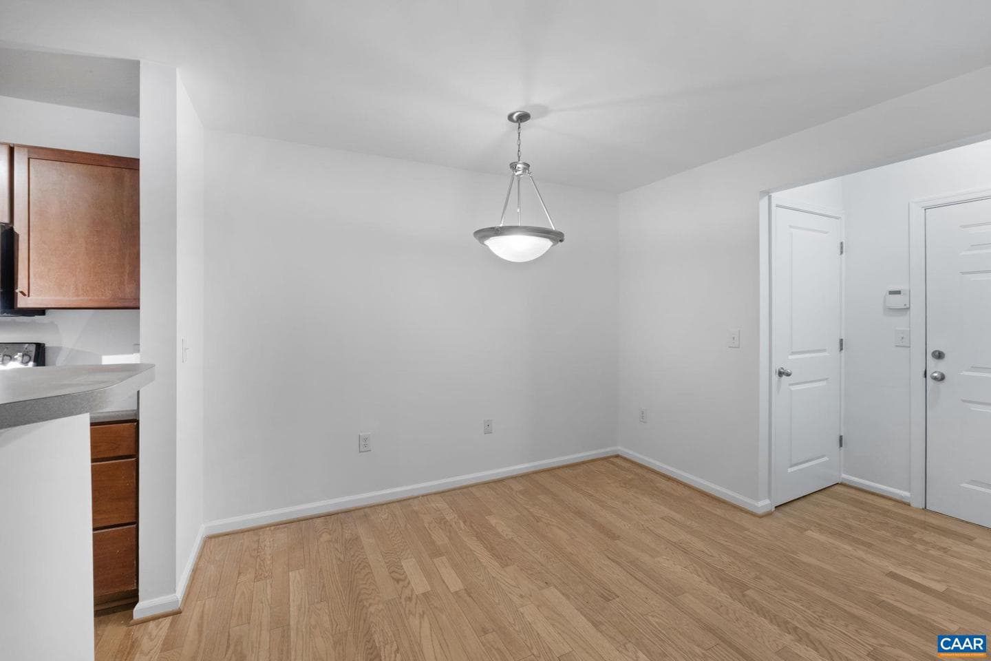 765 Walker Sq #1a photo 8