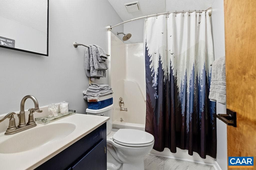 765 Laurelwood Condos photo 20