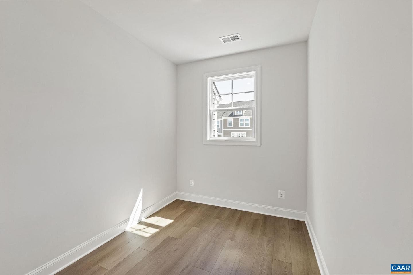 1388 Marcella St photo 29