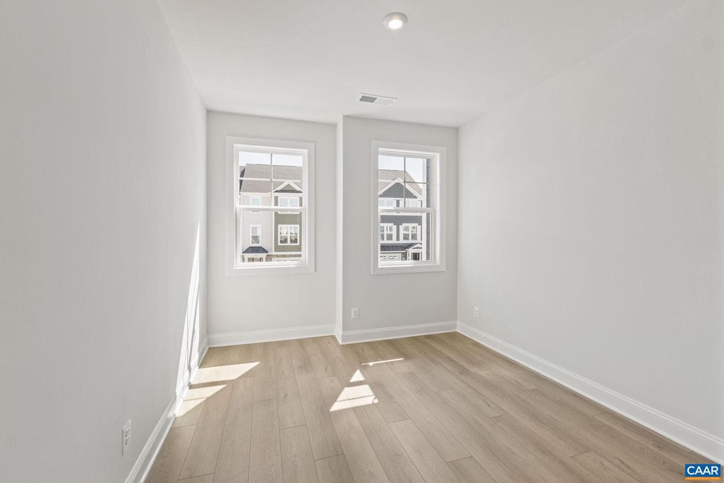 1388 Marcella St photo 33