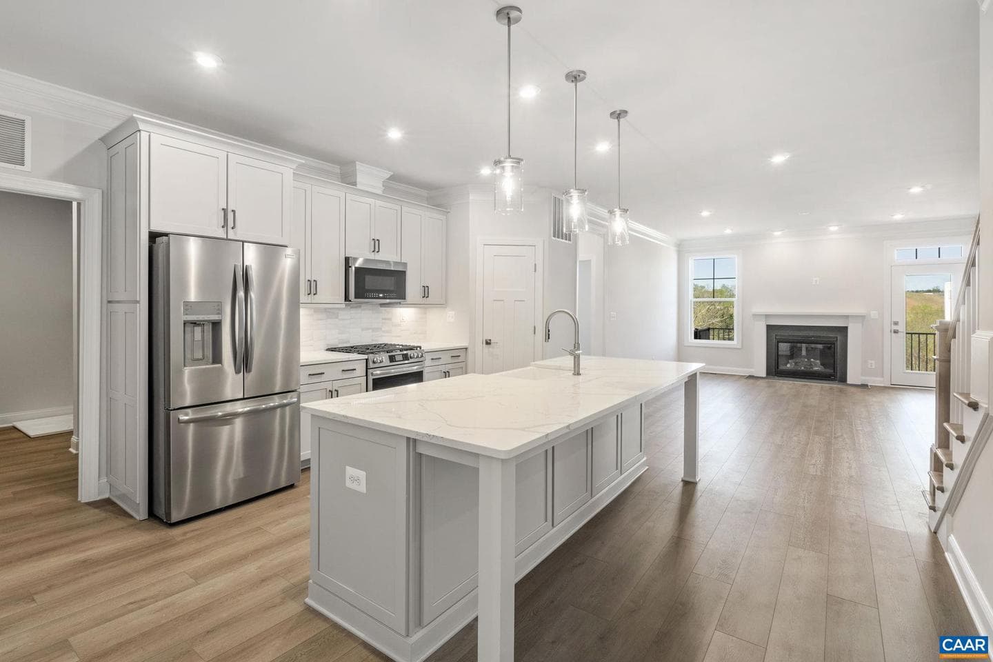 1388 Marcella St photo 8
