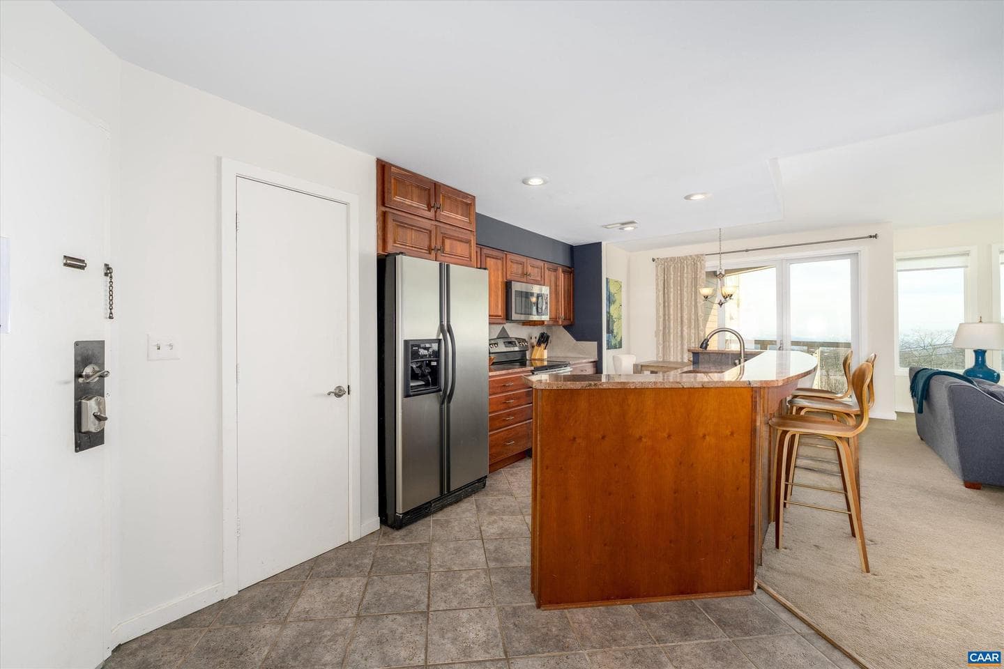 921 Diamond Hill Condos photo 16