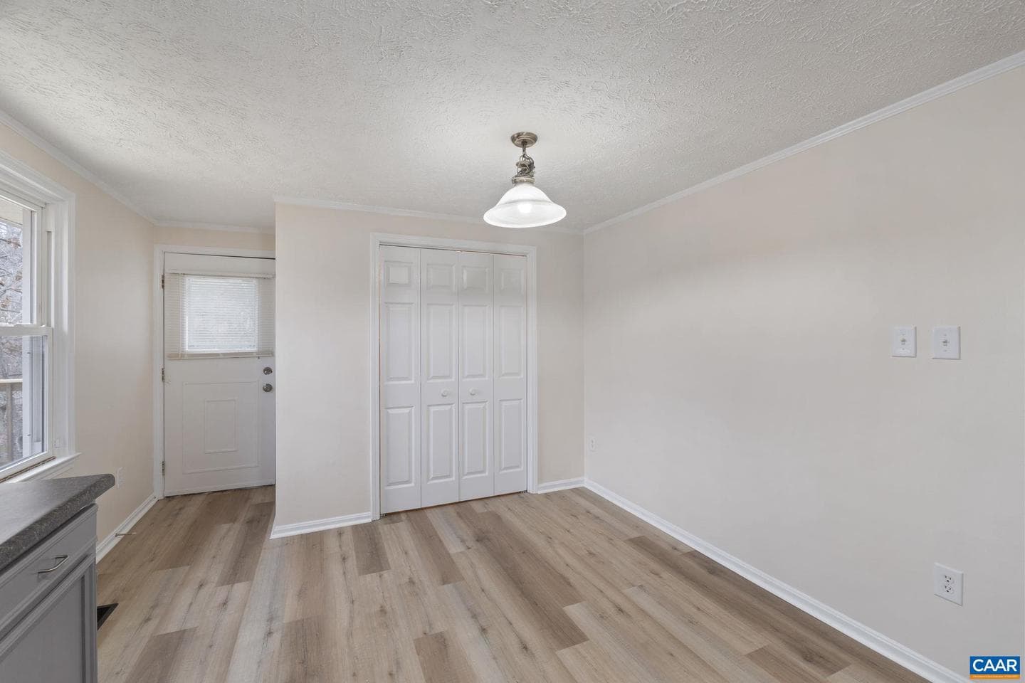 15 Smokewood Dr photo 13