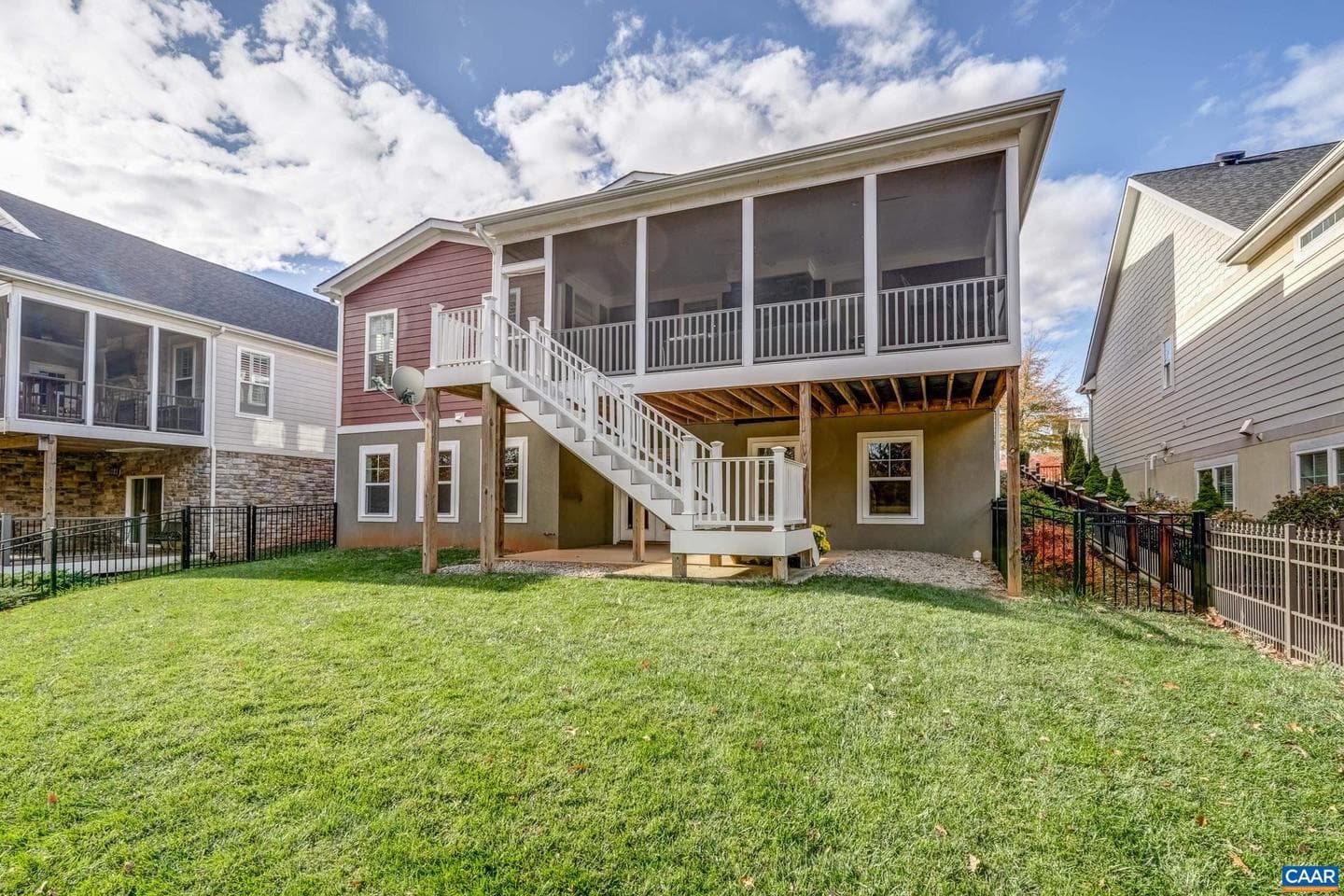 1152 Farrow Dr photo 10