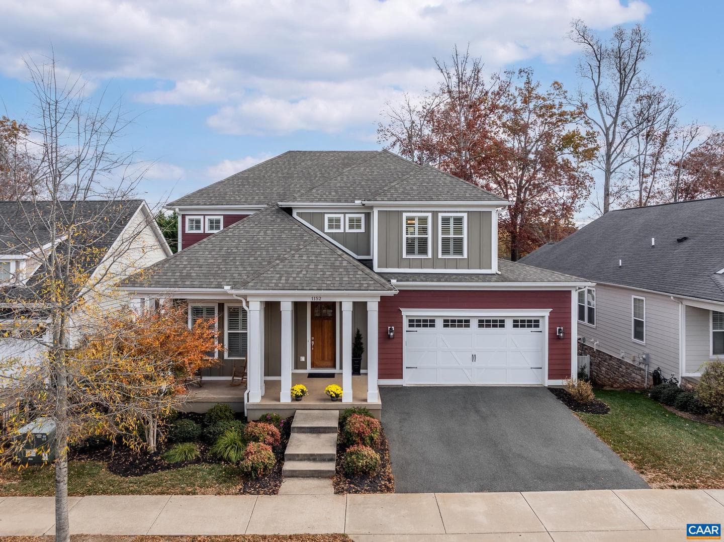 1152 Farrow Dr photo 2
