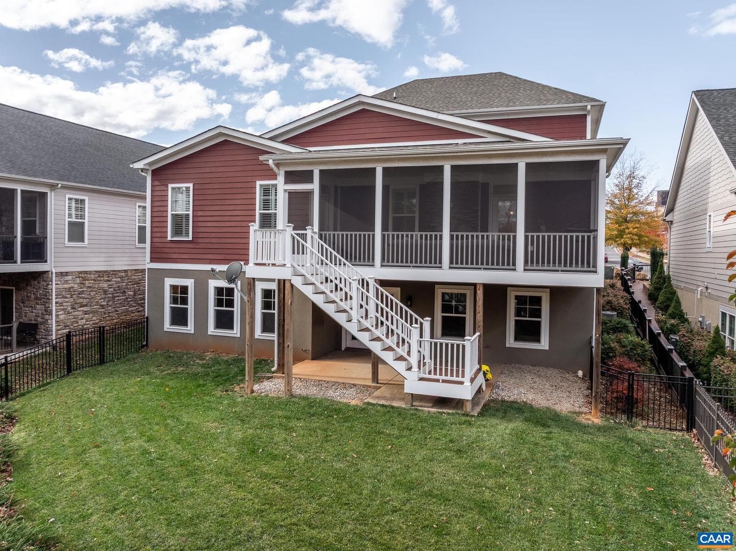 1152 Farrow Dr photo 9