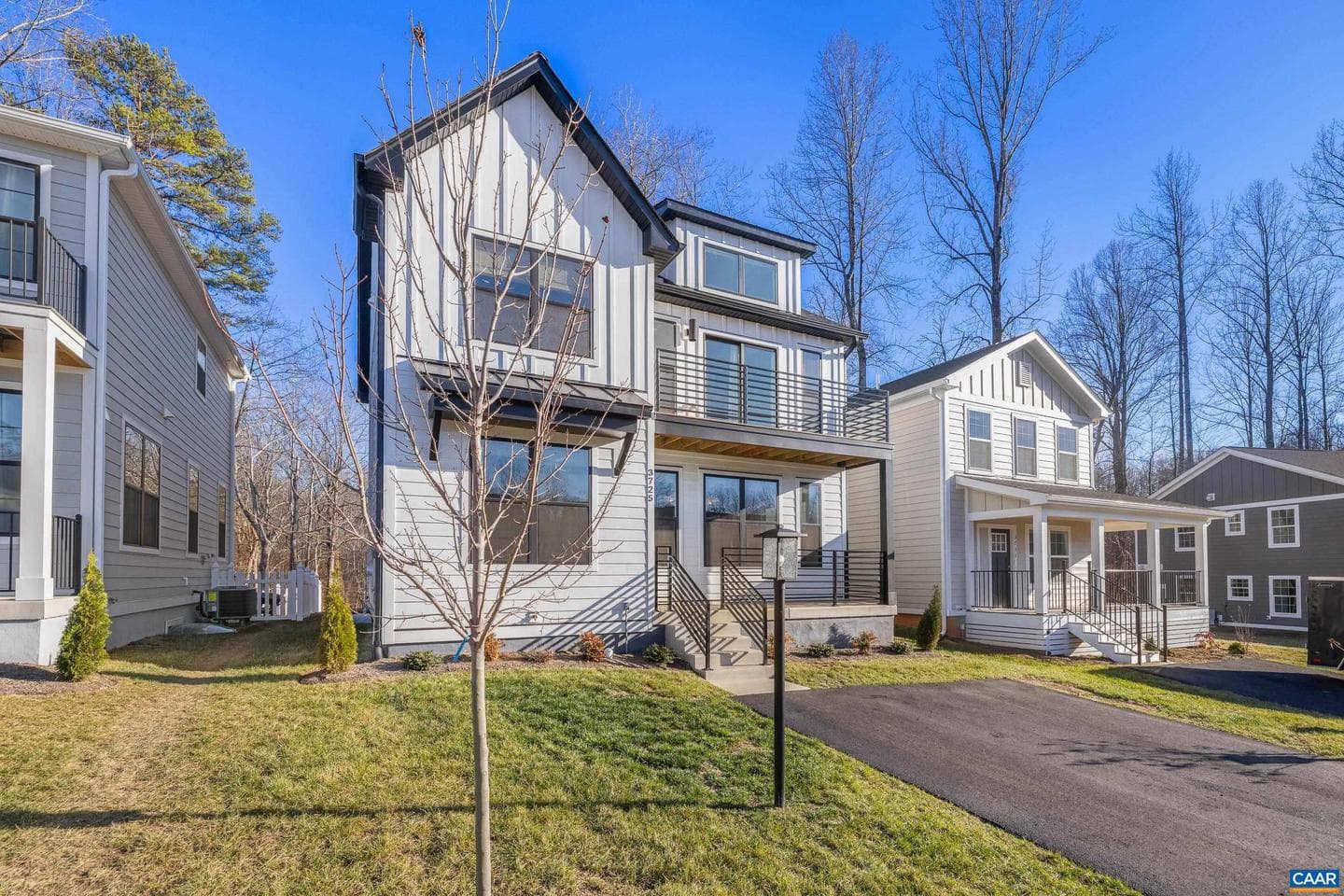 3725 Paradise Park Ln photo 3