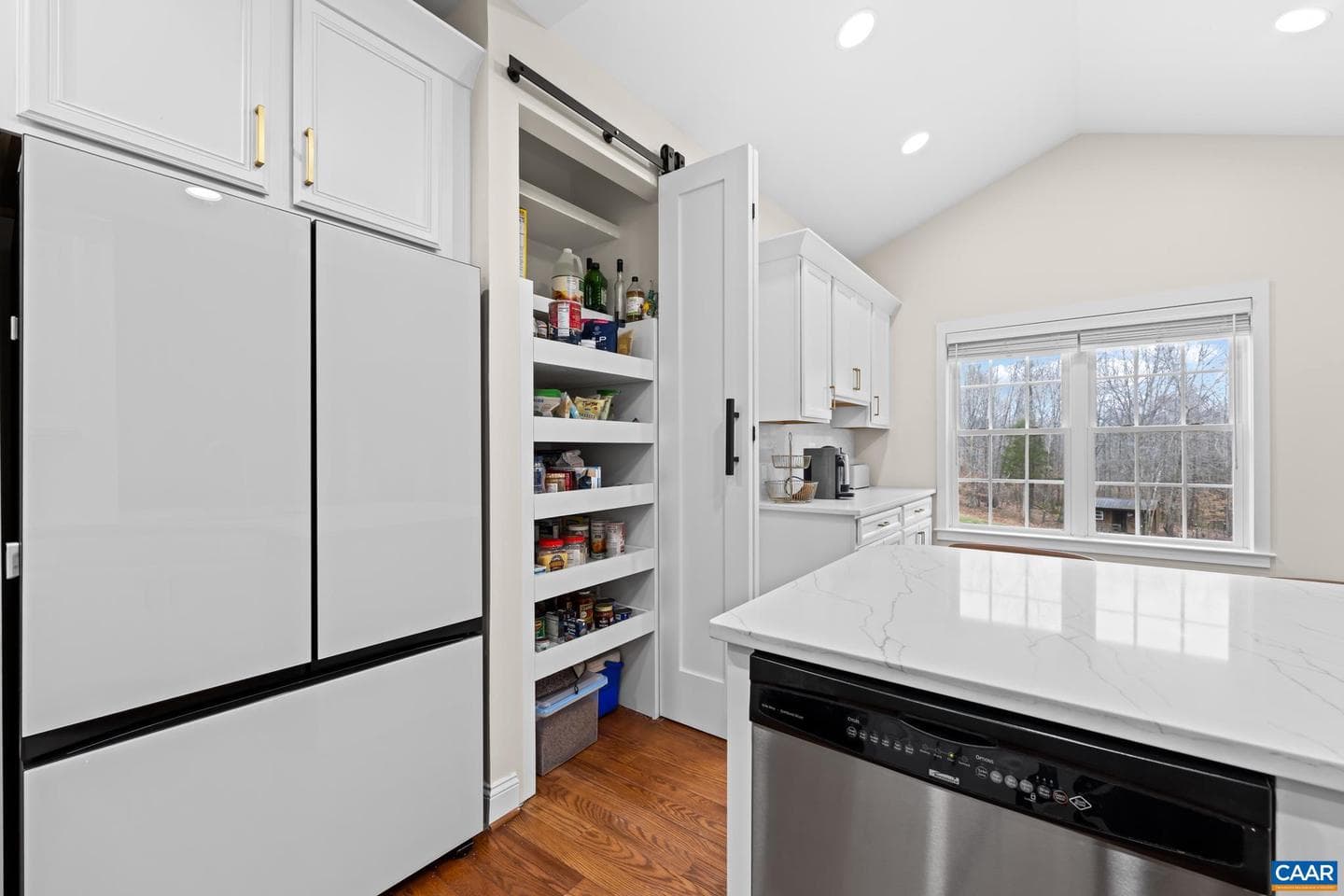 214 Toms Rd photo 18