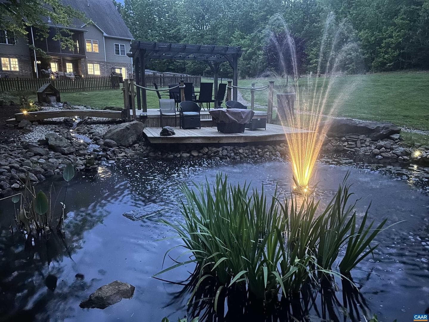 214 Toms Rd photo 3