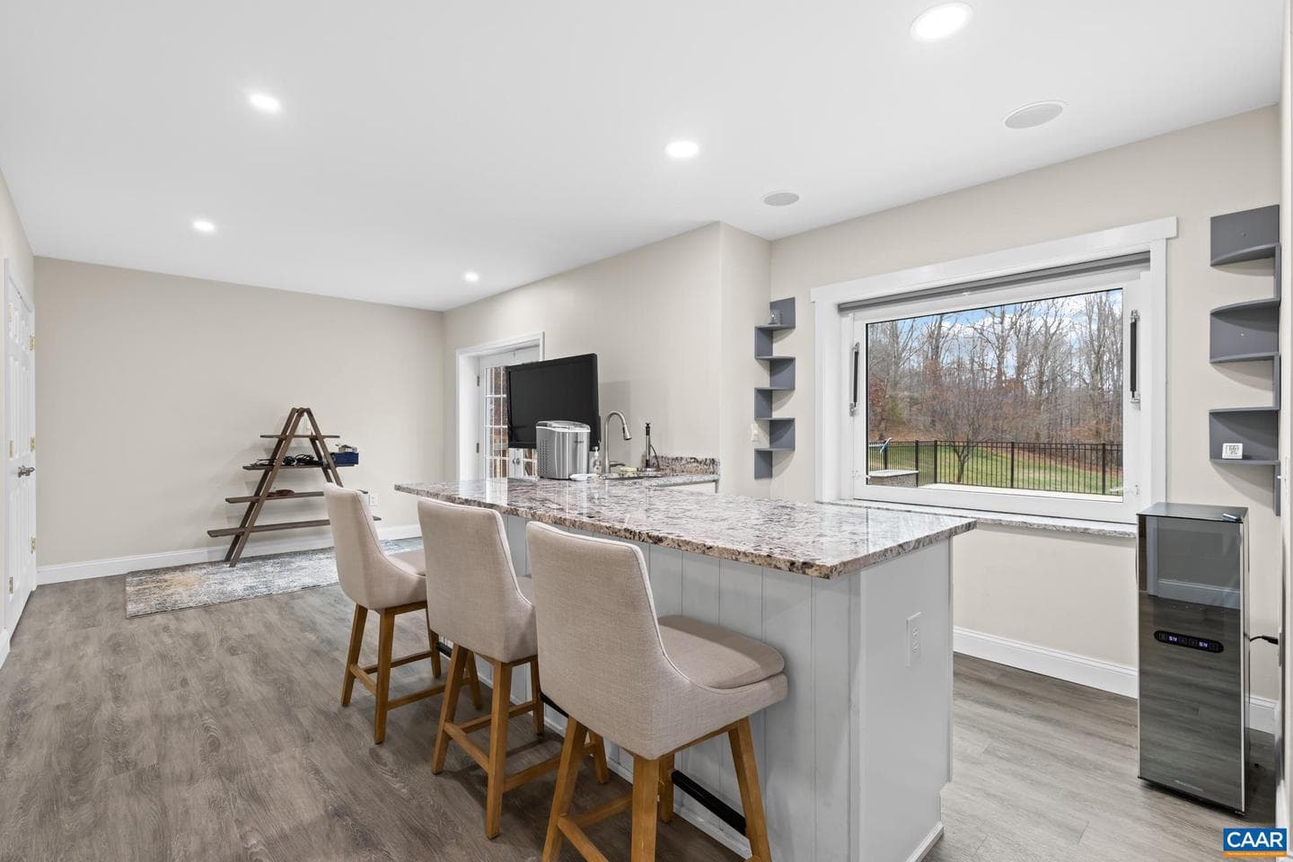 214 Toms Rd photo 46