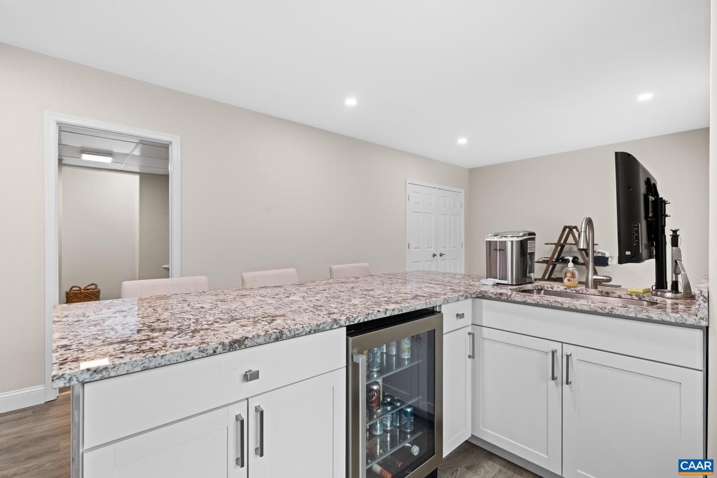 214 Toms Rd photo 47