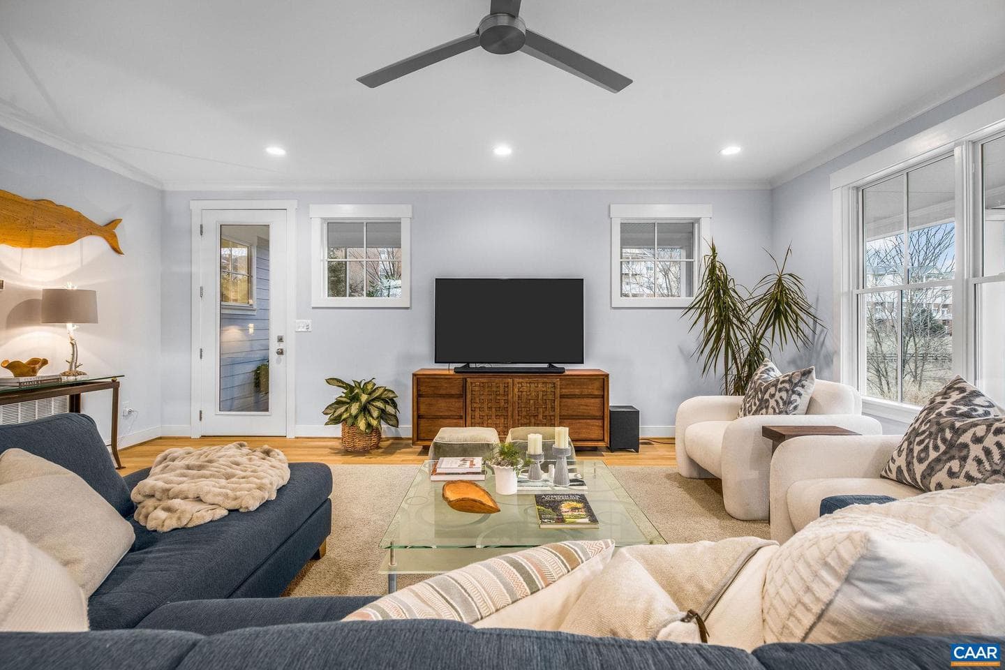 3535 Rowcross St photo 12