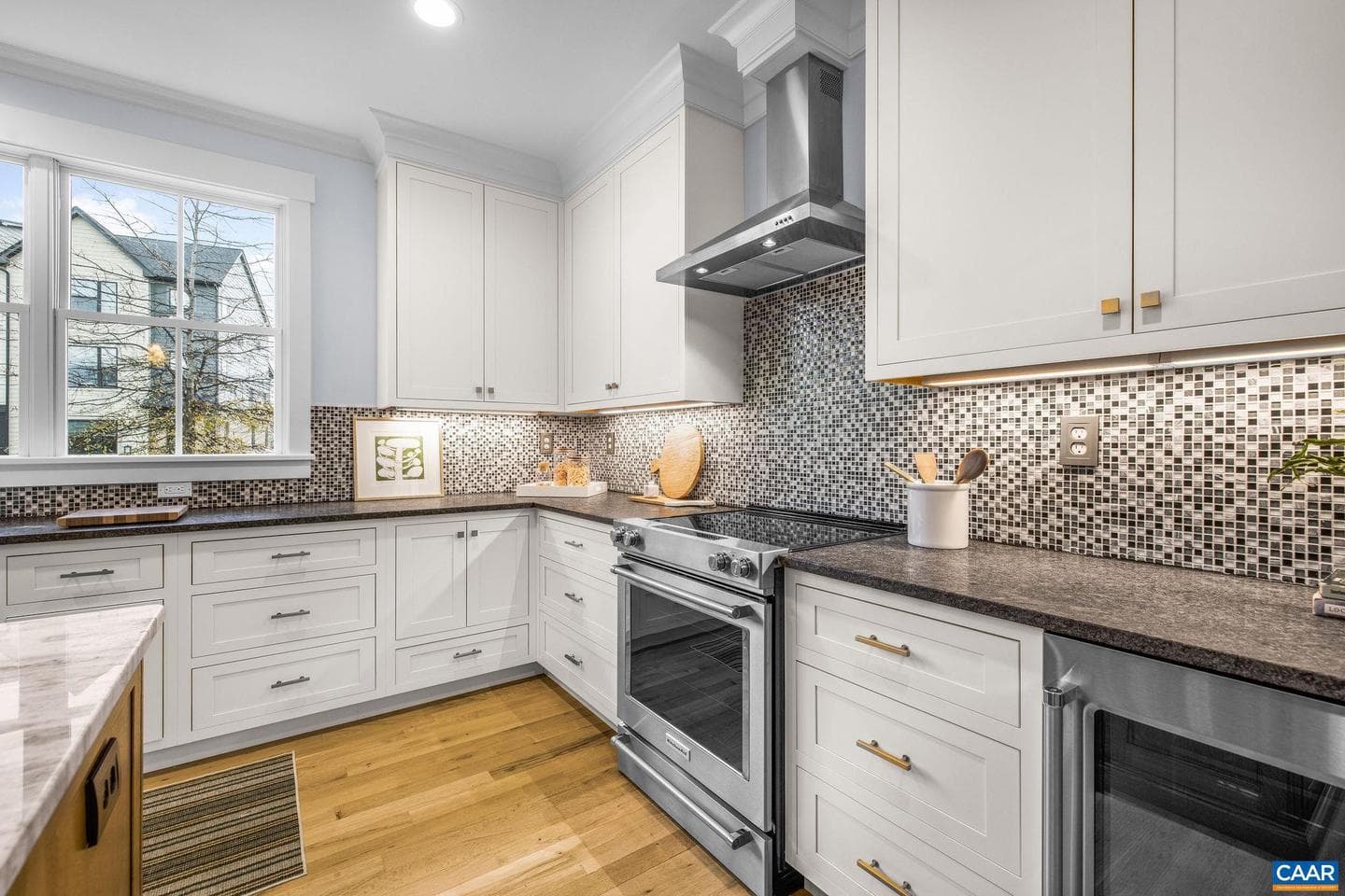 3535 Rowcross St photo 18