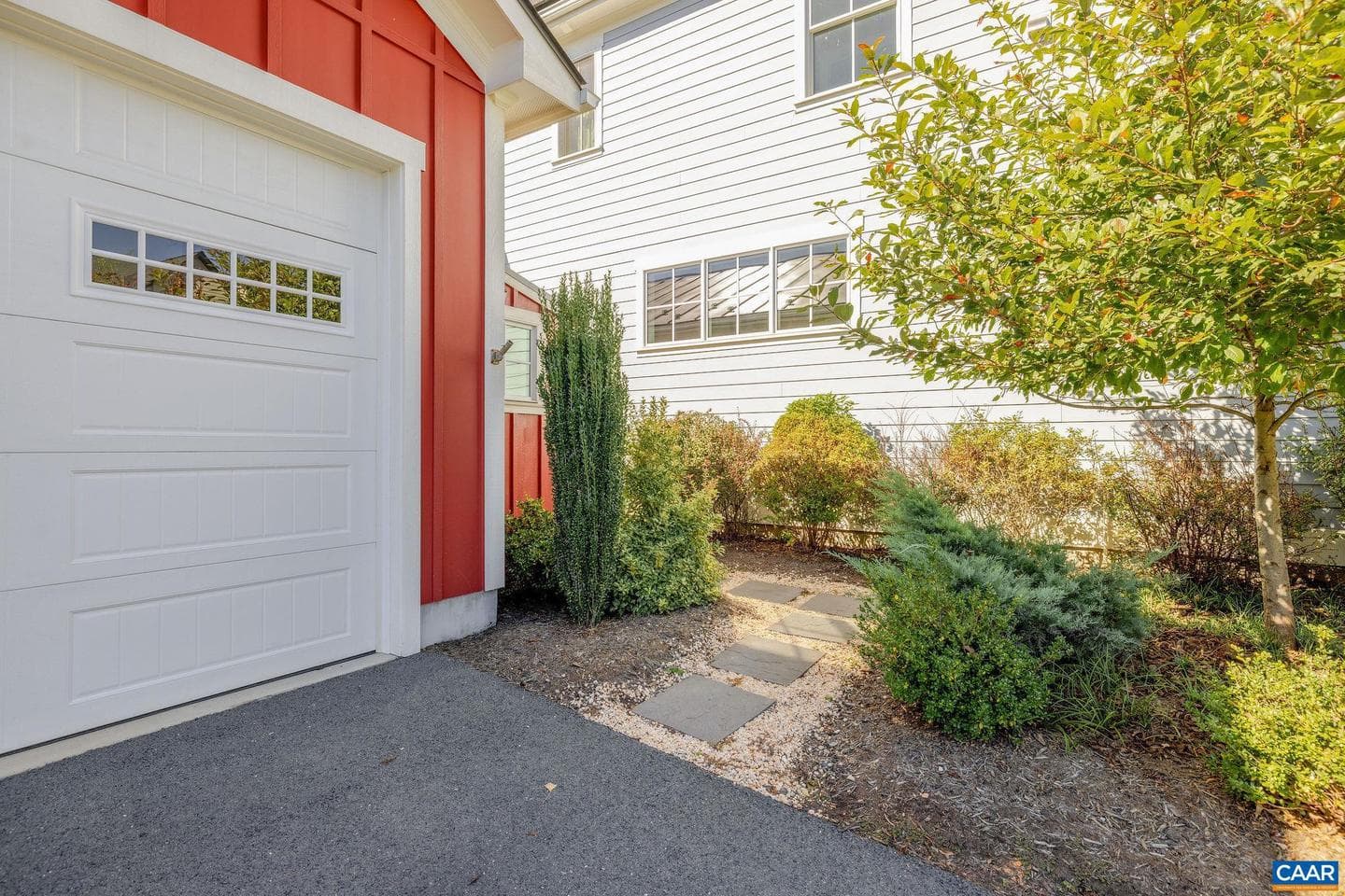 3535 Rowcross St photo 45