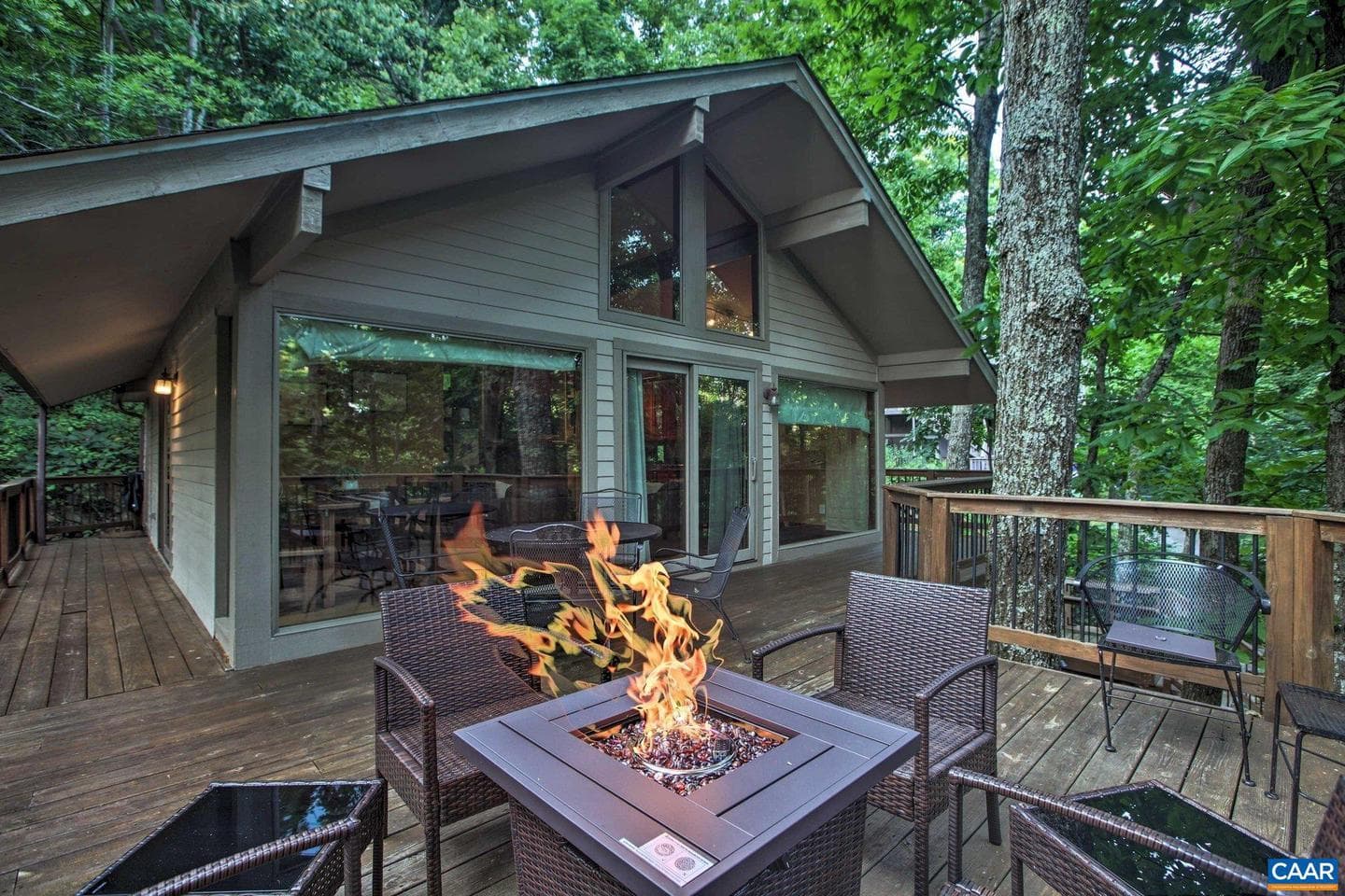 200 White Oak Dr, Wintergreen Resort