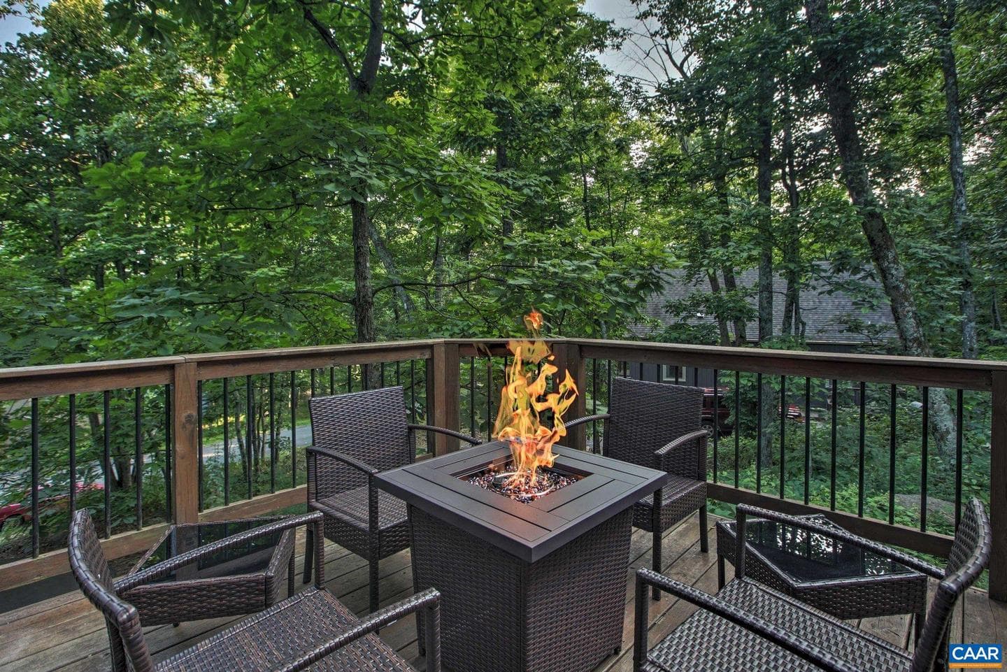 200 White Oak Dr, Wintergreen Resort