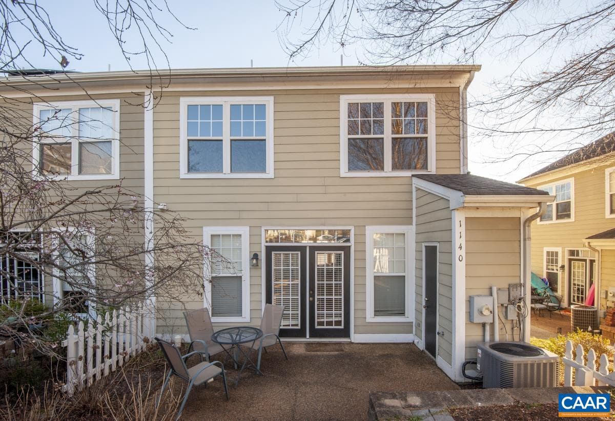 1140 Edmond Ct photo 12