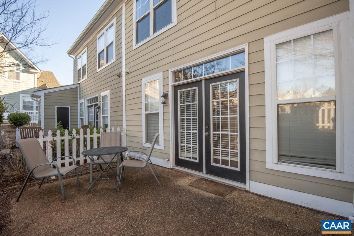 1140 Edmond Ct photo 13