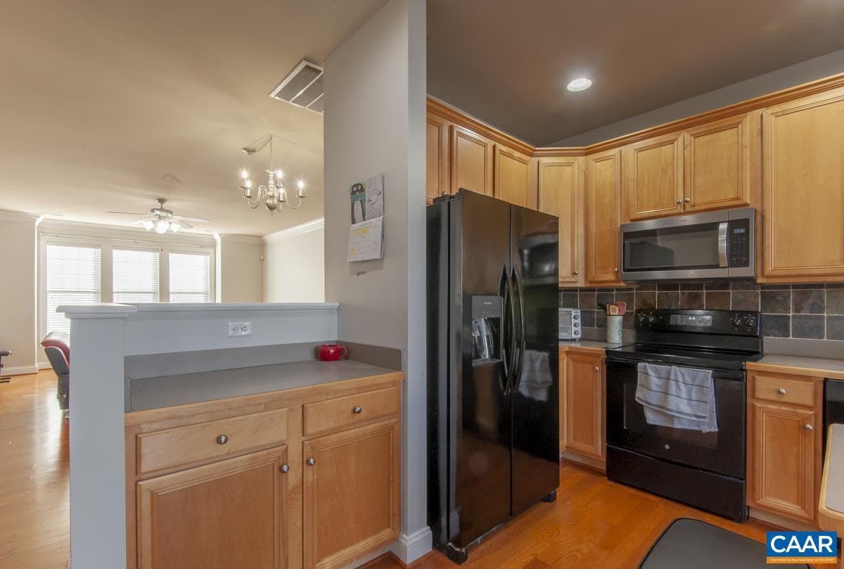 1140 Edmond Ct photo 15