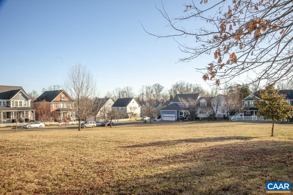 1140 Edmond Ct photo 29
