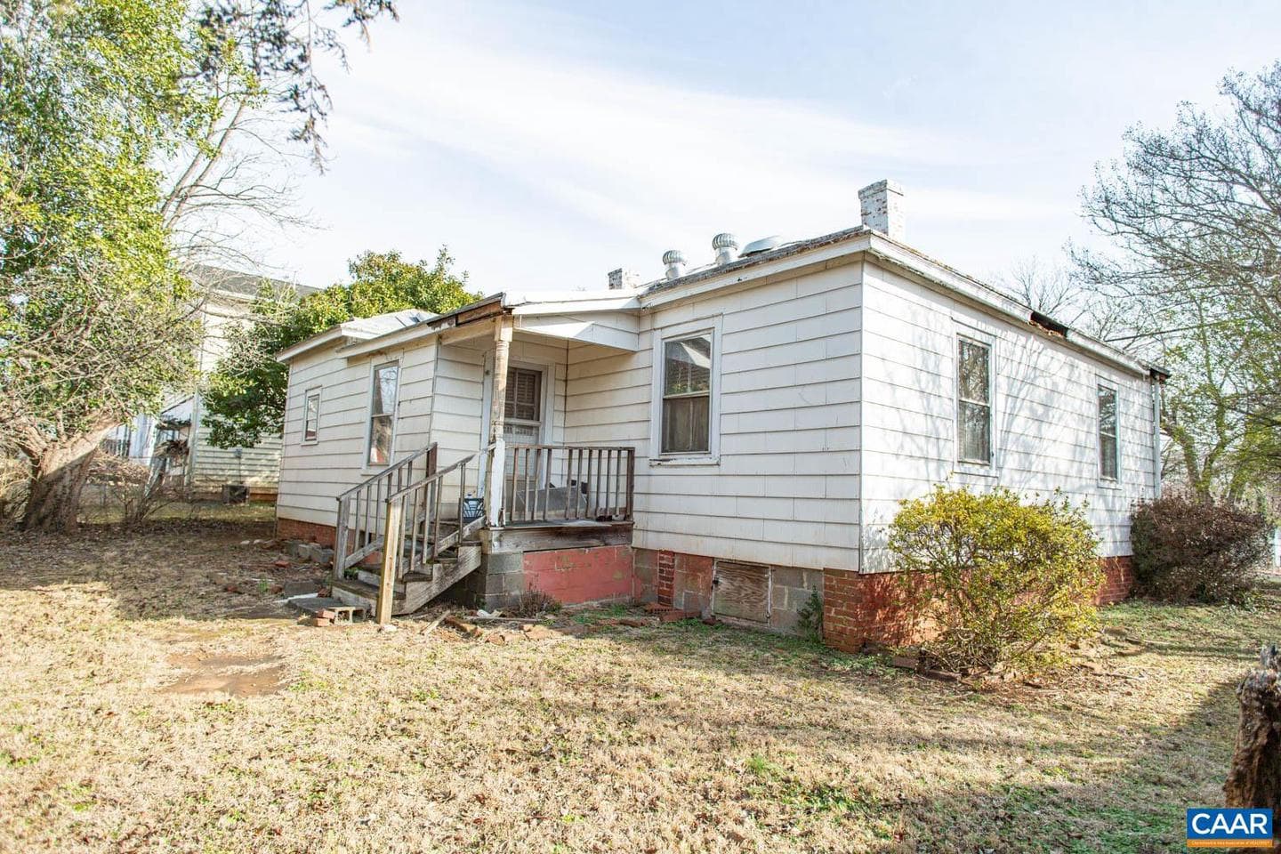 611 Rives St photo 15
