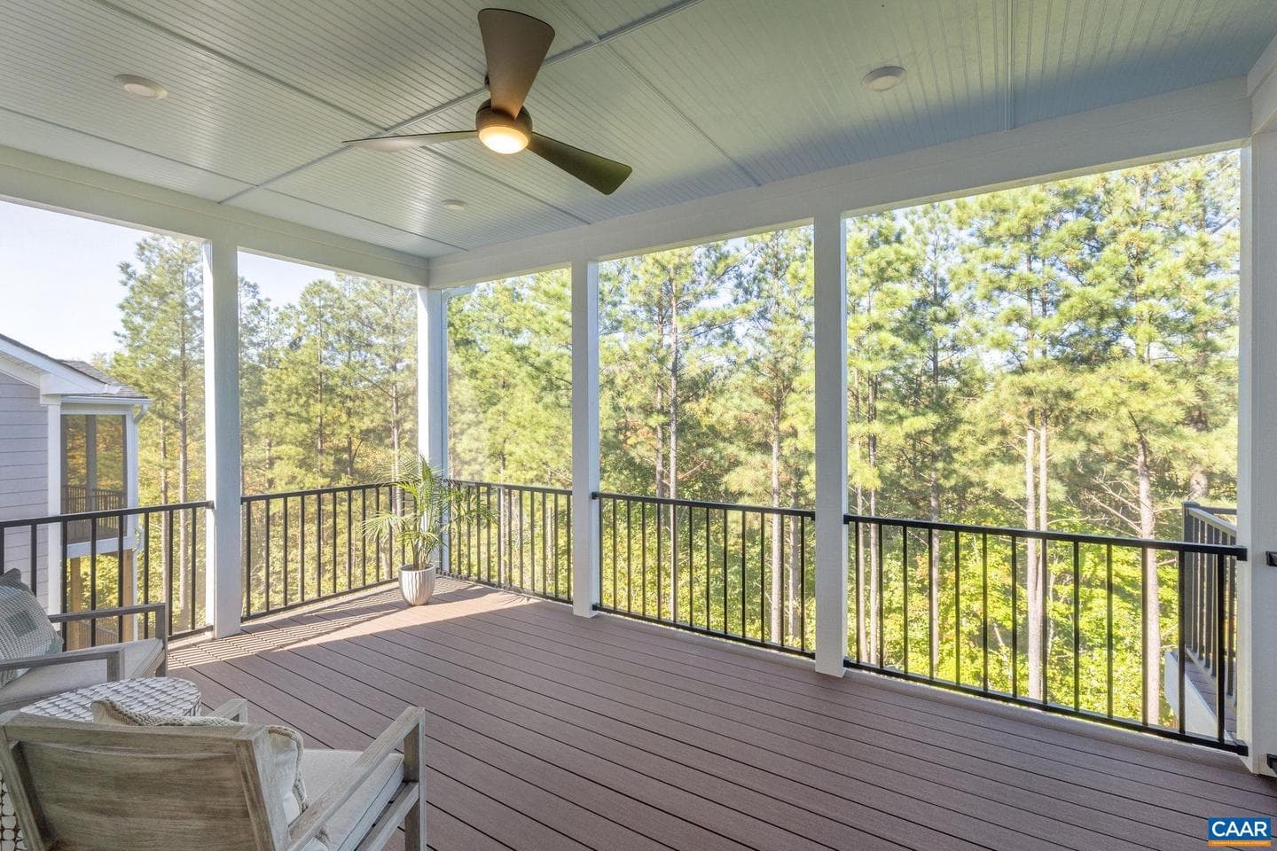 1169 Sablewood Dr photo 3