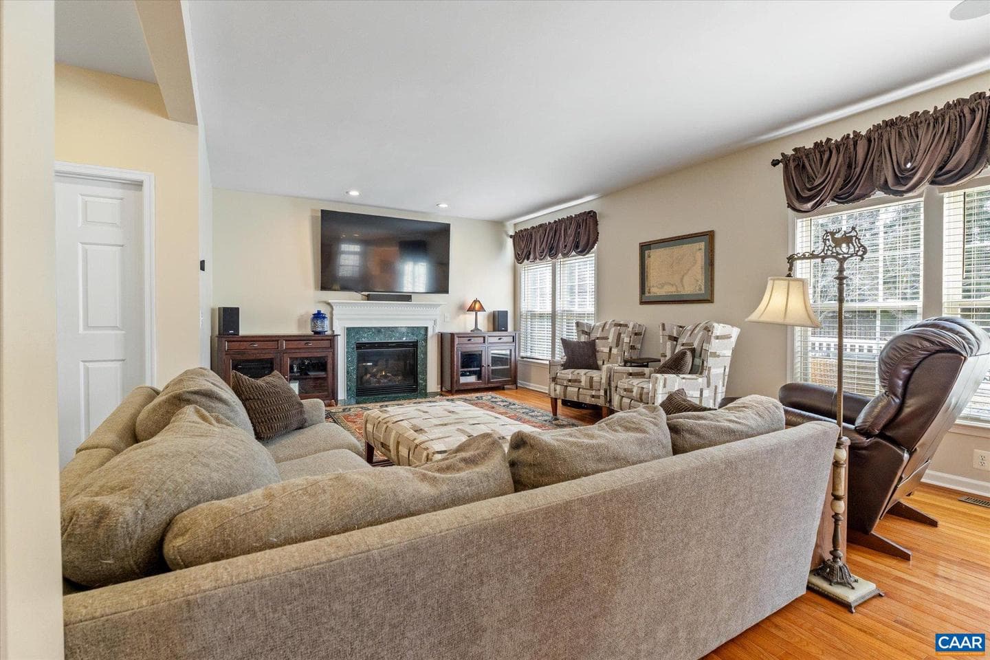 39 Lakeview Ct photo 14
