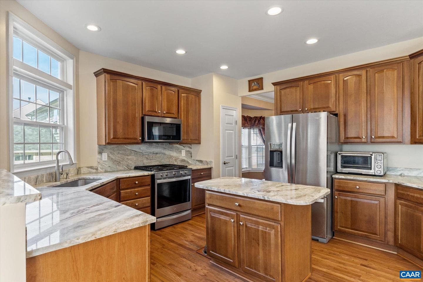 39 Lakeview Ct photo 18