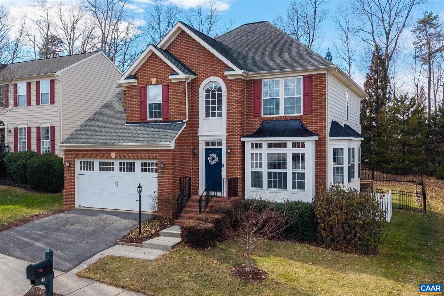 39 Lakeview Ct photo 3