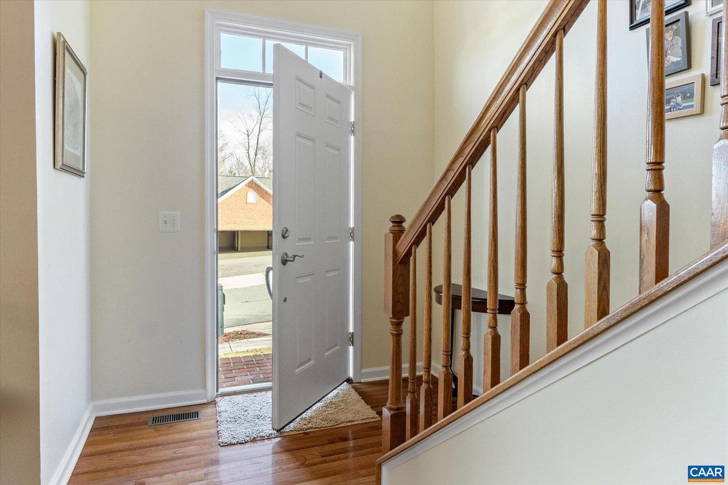 39 Lakeview Ct photo 5