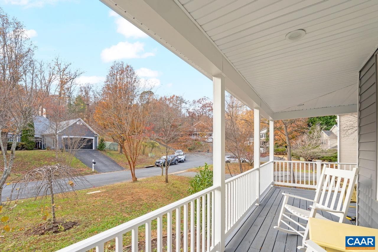 959 Grayson Ln photo 3