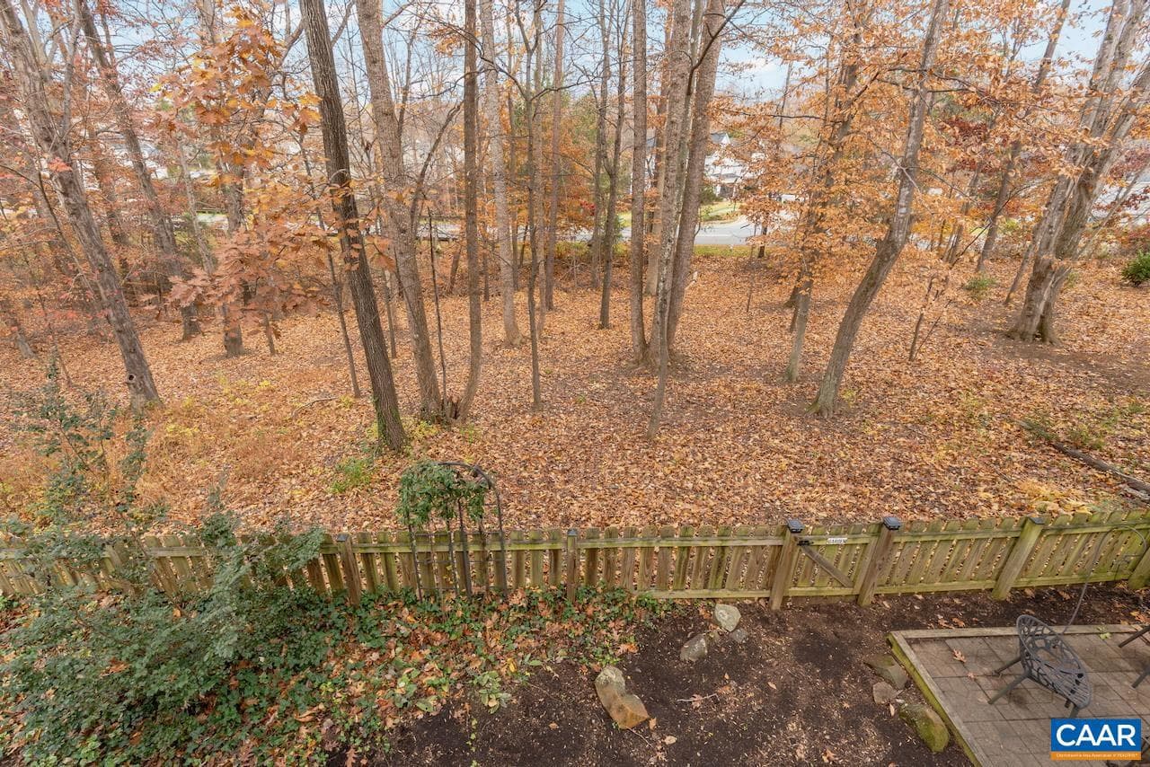 959 Grayson Ln photo 32