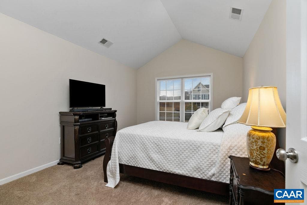 147 W Stratford Pl photo 19