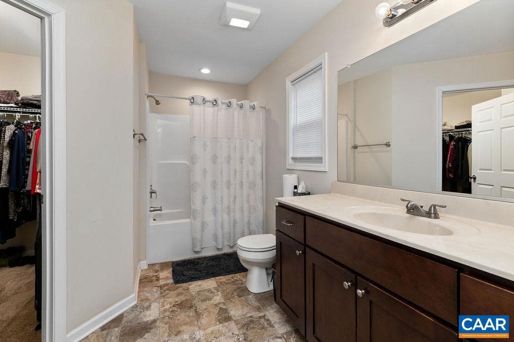 147 W Stratford Pl photo 22