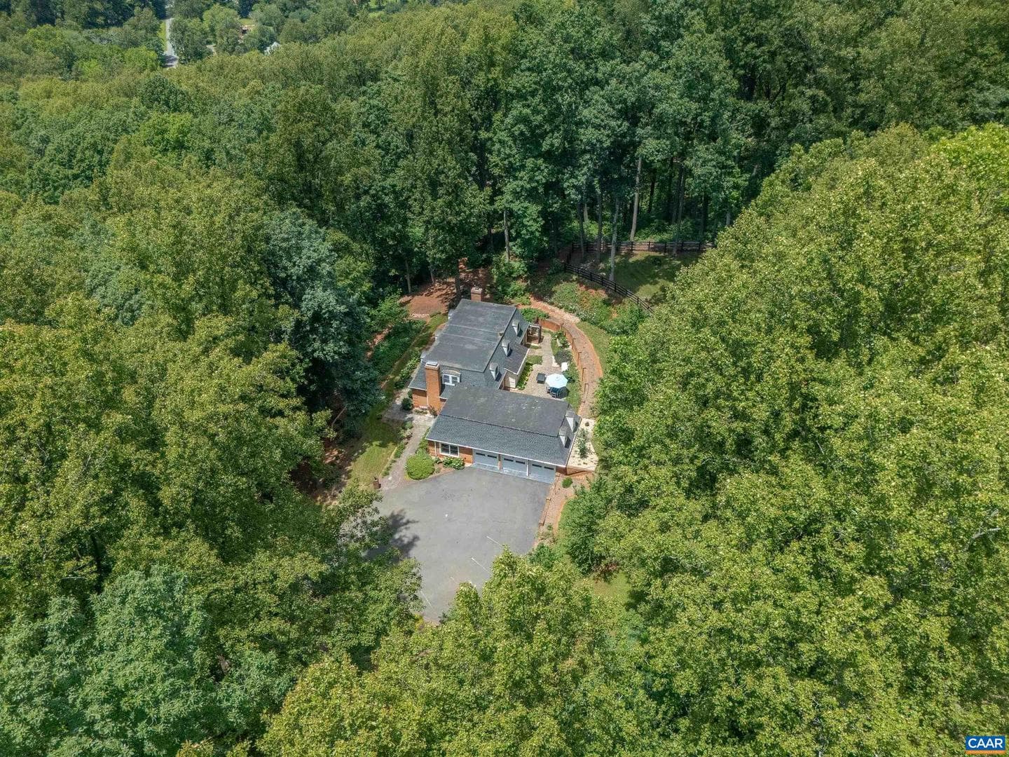 450 David Rd photo 2